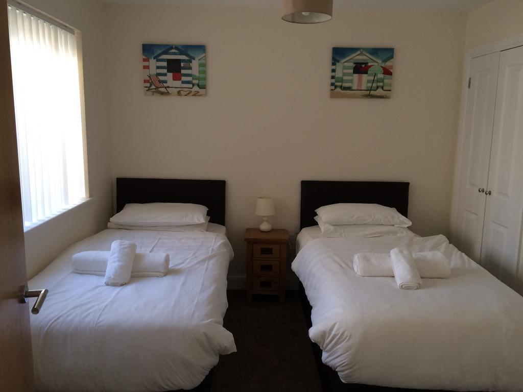 Westbeach Resort Westward Ho!  Exteriör bild